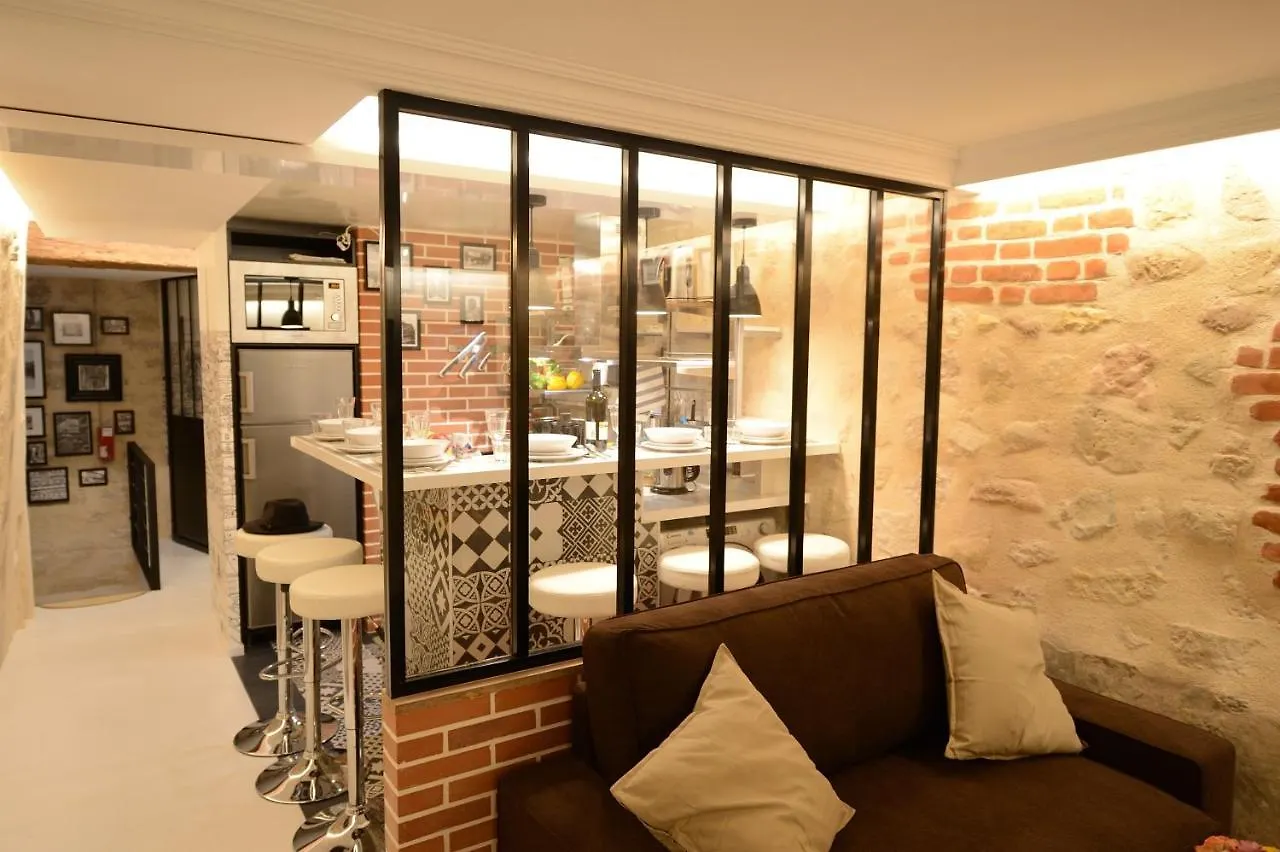 Loft Basfour-paris Centre Equipe Avec Sauna!-paris 4e Apartment
